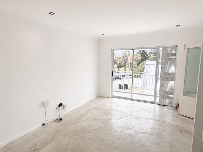 To Let 2 Bedroom Property for Rent in Fish Hoek Western Cape